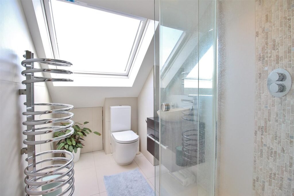 Talbot Road, Isleworth, TW7 - Image 9