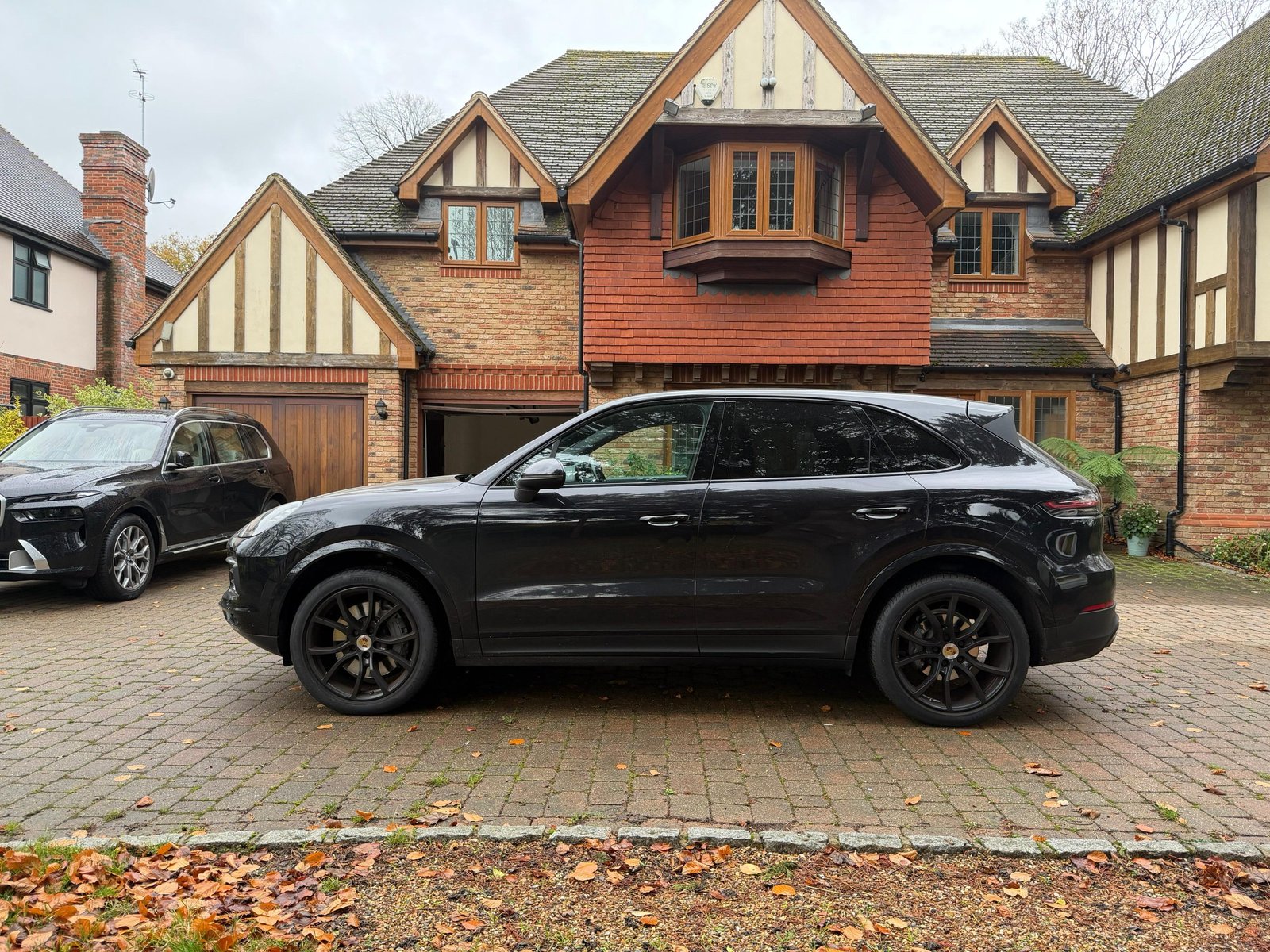 Porsche Cayenne - Image 5