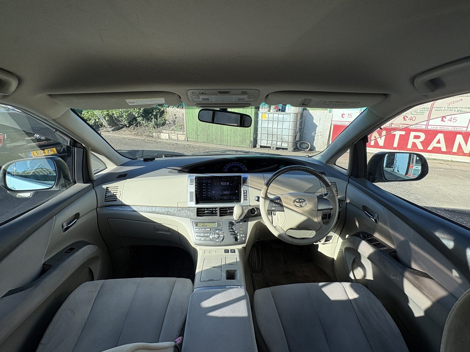 Toyota Estima - Image 6