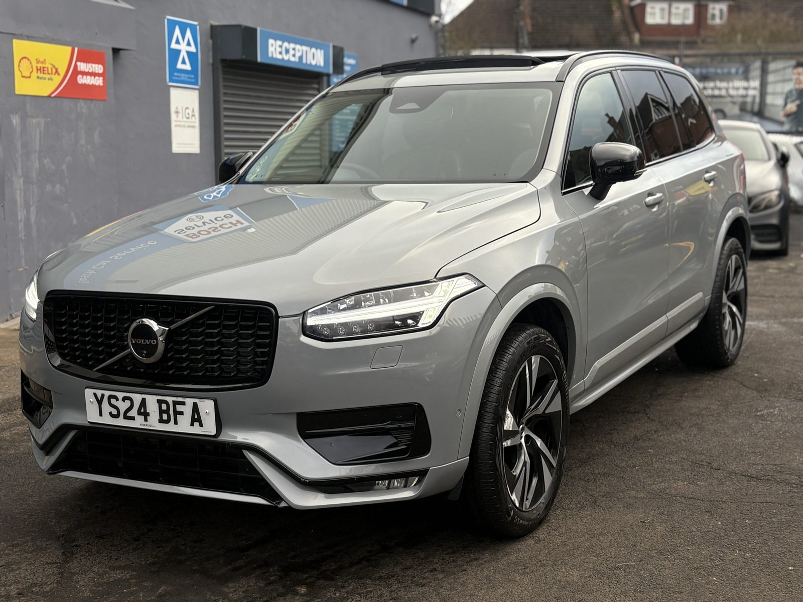 Volvo XC90 - Image 8