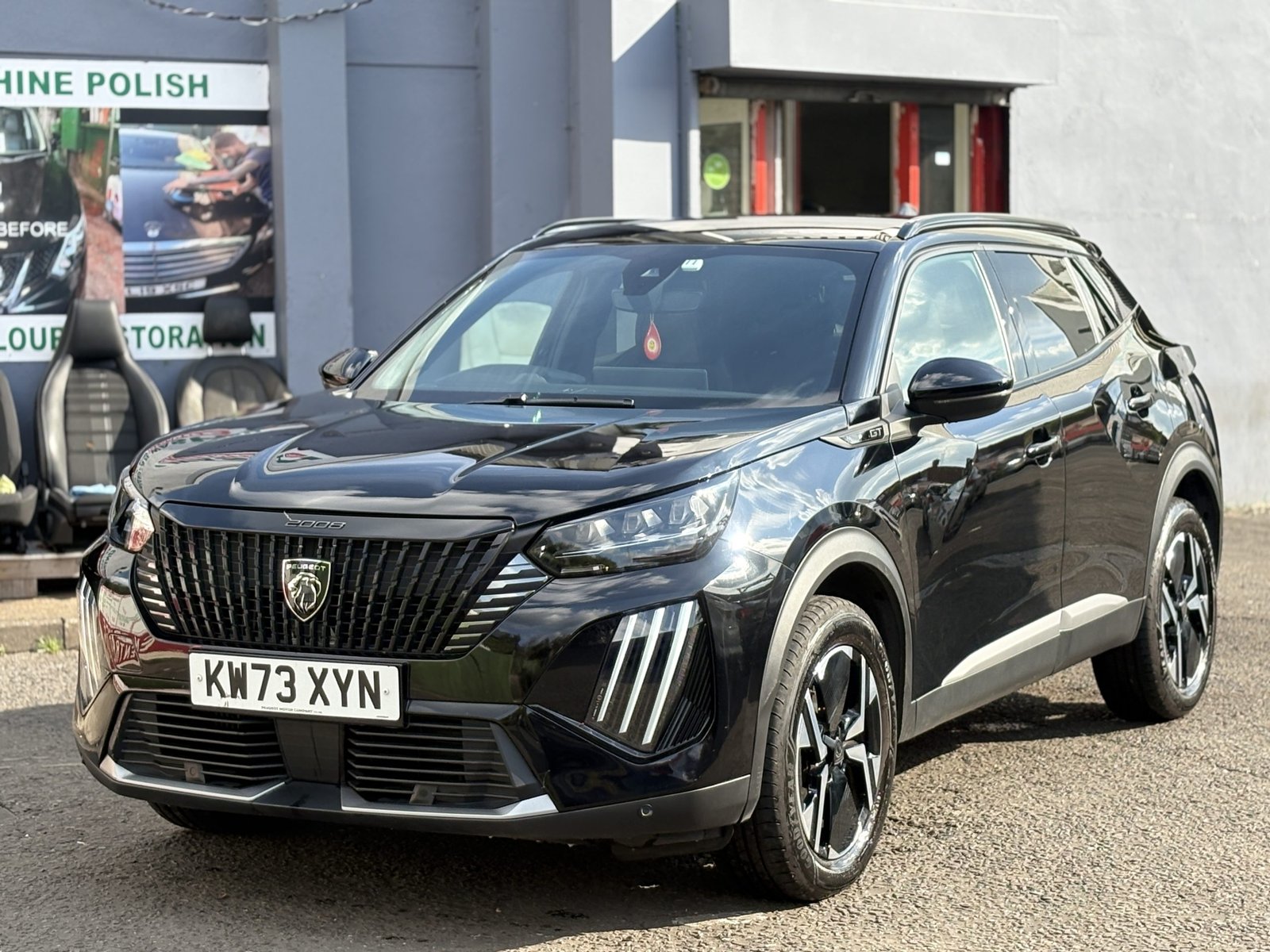 Peugeot 2008 - Image 3