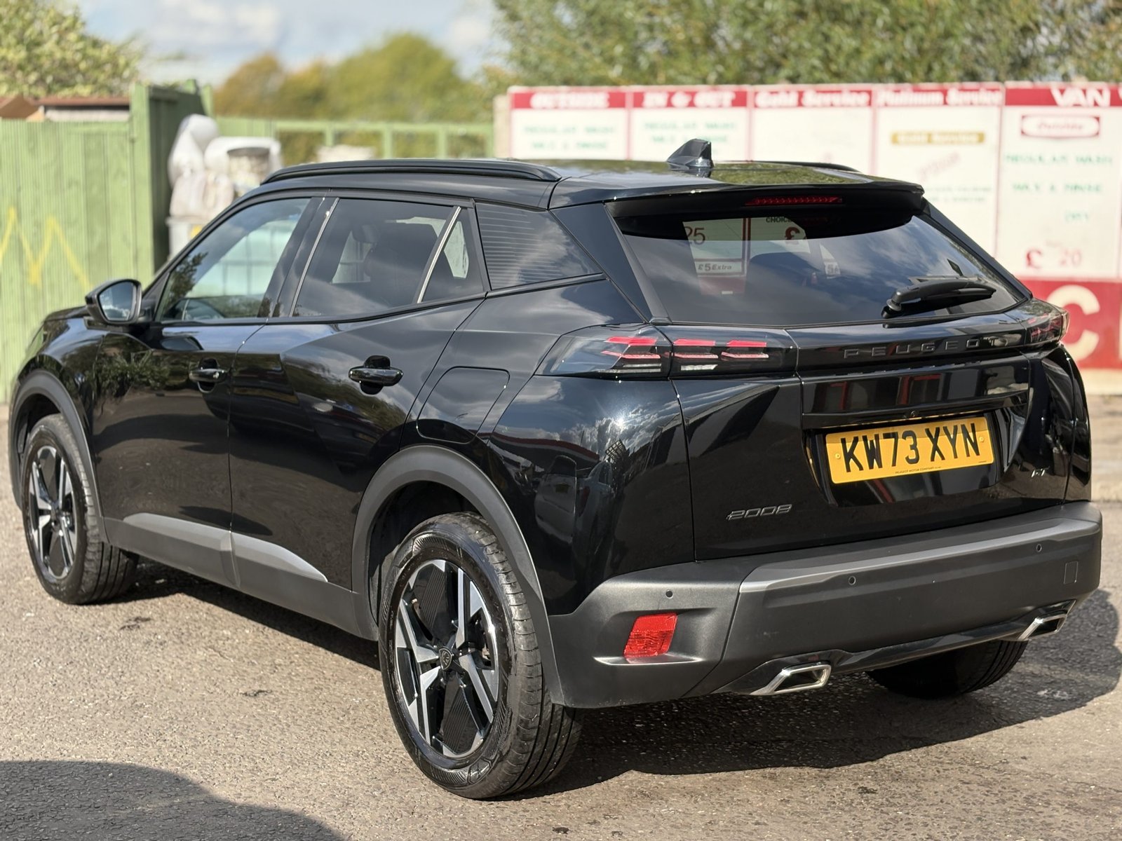 Peugeot 2008 - Image 6