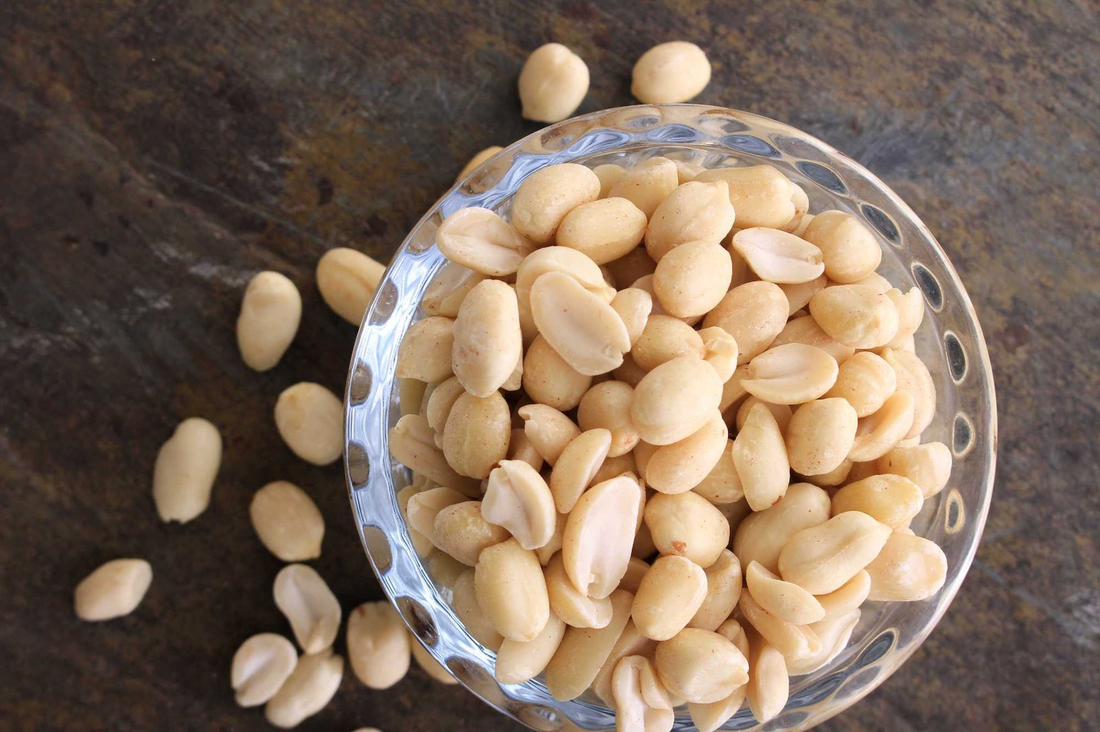 Organic Blanched Roasted Peanuts - Image 2