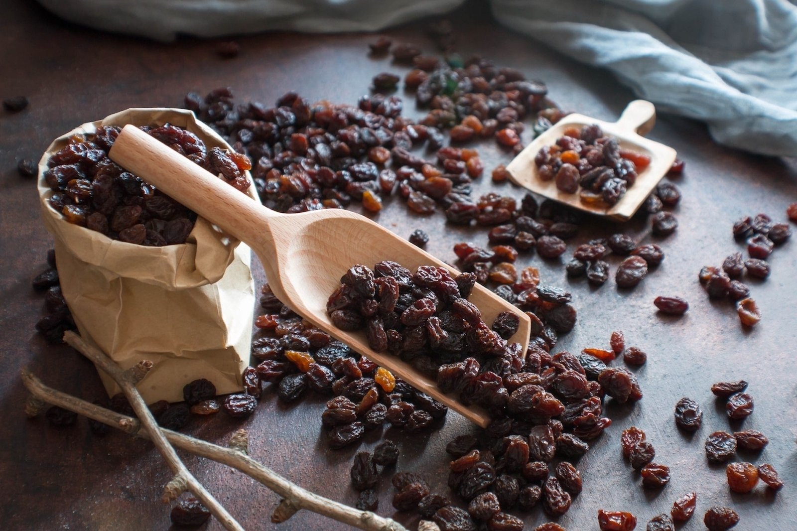 Organic Raisins - Image 2