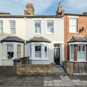 Castle Road, Isleworth, TW7