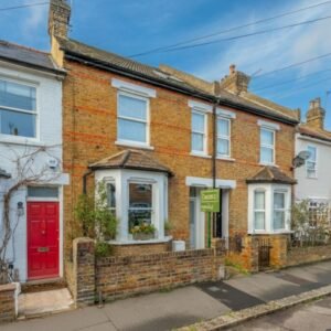 Steele Road, Isleworth, TW7